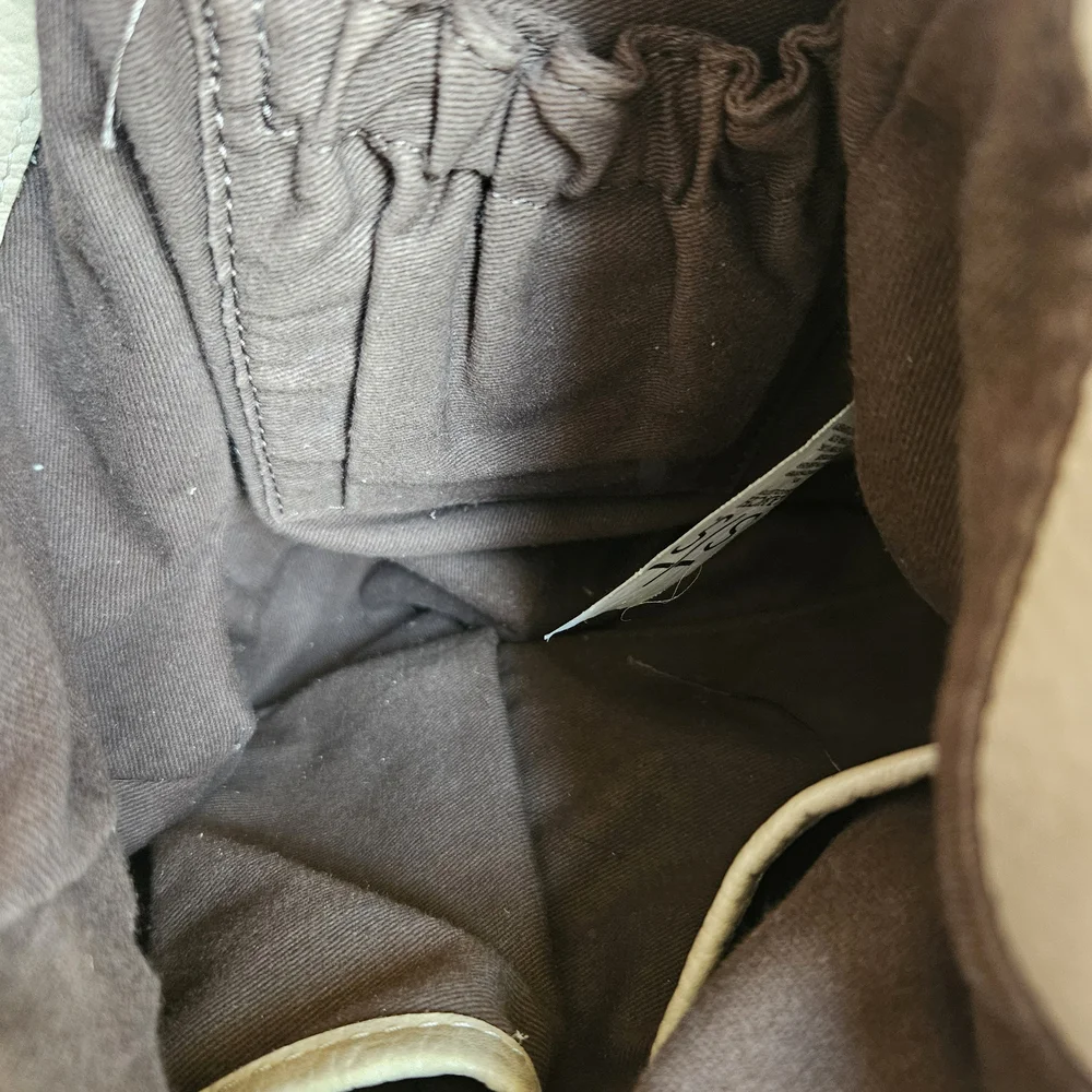 STS RANCHWEAR conceal Carry Elegant Cream Crossbody Bag with Fringe - Picture 8 of 17